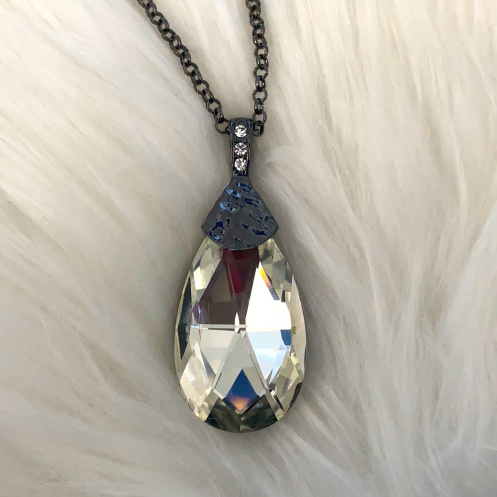 VINTAGE Huge crystal rhinestone necklace